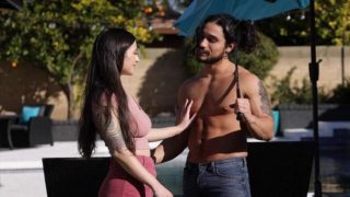 Leo Woodman Bantu Jasmine Wilde Tingkatkan Teknik Stroke-nya Yang Panas!