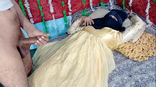 Gadis India Berbusana Kuning Dikentot Keras Kontol Besar Pria Lokal Di Video Porno Xvideos