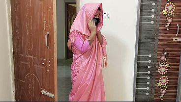 Desi Bhabhi Digebuki Ganas Sama Dever, Suara Benggolnya Bikin Teler