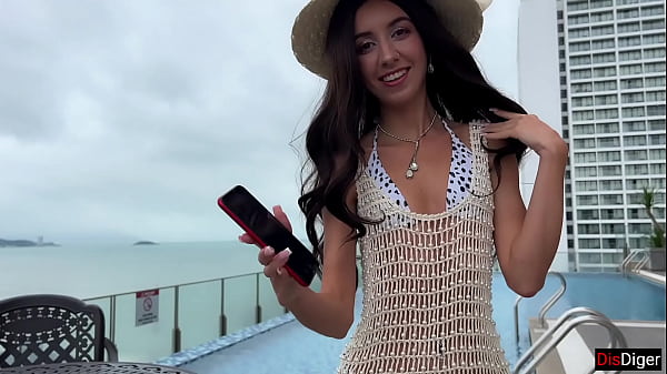Blanca Spanyol Yang Menggoda Ingin Mencicipi Kontol Rusia Putih Saat Liburan