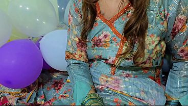 Desi Bari Behan Ki Garam Phudi Ka Mazedaar Phuda – Moaning Se Bhara Hua