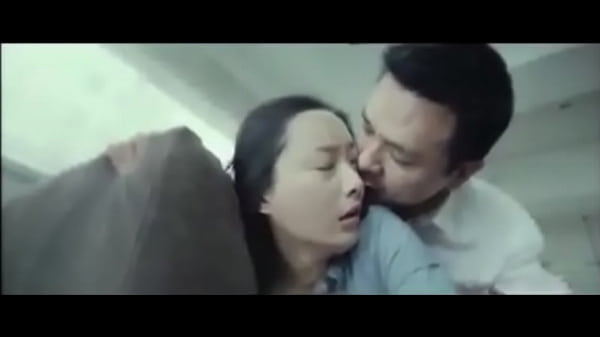 Gadis Oriental Yang Menggoda
