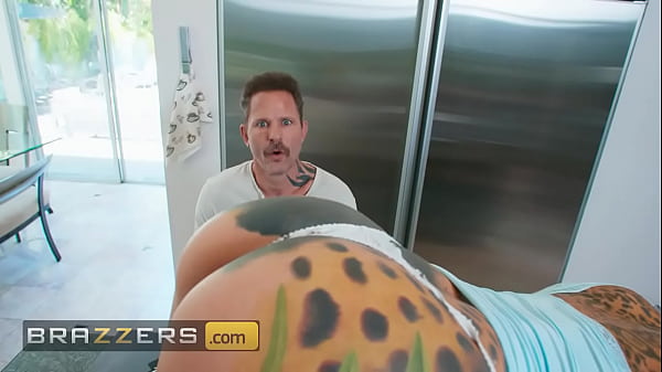 Pesta Ulang Tahun Nina Costa: Pantat Terbuka Lebar Di Brazzers, Gunakan Kode Xvpromo Untuk Diskon Eksklusif