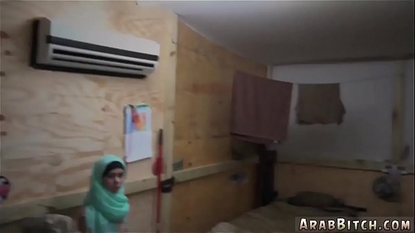 Operasi Selangkangan: Perawan Pantat Arab Dibuka Paksa!