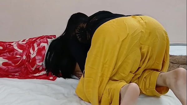 Bhabhi Yang Haus, Pussy Ketatnya Dikocok Habis-habisan Dalam Video Panas Hindi