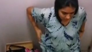 Trial Room India, Banyak Video Mesum Dari Kamera Tersembunyi, Bikin Makin Liar.