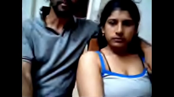 Pasangan Desi Doyan Bugil Di Depan Webcam