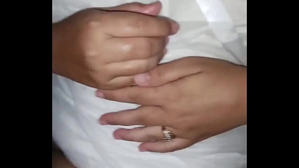 Momen Panas Istri Tetangga Merengek Minta Dikeluarin Dalam-dalam