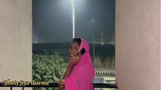 Pas Bapak Tiri Ninggalin Ibu Tiri, Si Anak Tiri Langsung Ngewe Ibu Tirinya, Kontol Besar Nusuk Memek Montok Pas Malam Karwa Chauth.