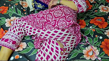 Ibu Tiri Celananya Sobek, Anak Tiri Langsung Hajar Memek Ibu Tiri, Pantat Bulat Mantap.