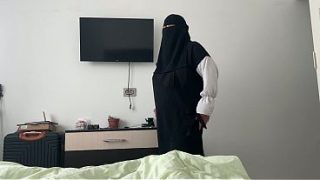 Ibu Tiri Arab Yang Tak Pernah Puas, Mendambakan Seks Dan Sperma Di Dalam Vaginanya