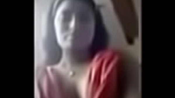 Cewek India Pamer Tetek Montok