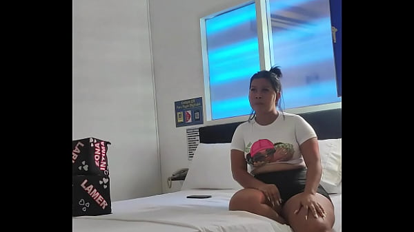 Rekaman Mesum Ibu Tiri Yang Gila Dengan Keponakan Tirinya