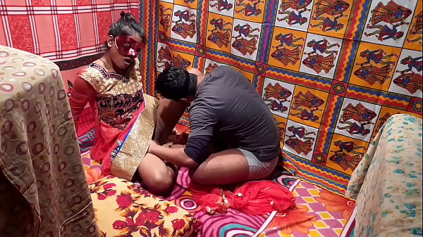 Nafsu Membara Di Ranjang: Gairah Tak Terkendali Suami India Dan Istri Desi Yang Menggila