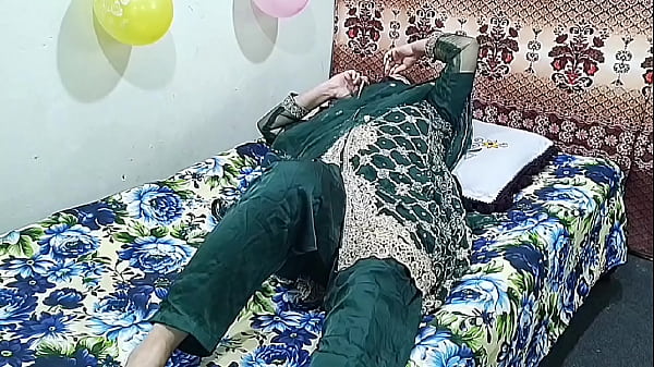 Wanita India Yang Sudah Menikah Memanggil Pria Muda Untuk Bercinta Kasar Dengan Suara Desi Yang Menggoda