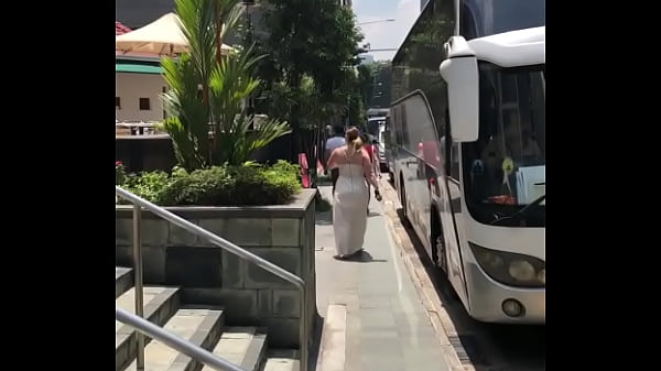 Dengkul Gede Cina Bikin Meleleh