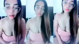 Cella Mango Pamerin Uting Coklat Basah, Jembut Lebat, Memek Nganga Siap Digoreng.