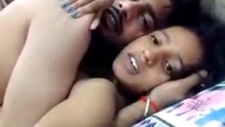 Desi Cewek Xxx Digebuk Pacar Sampe Meringis