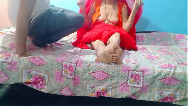 Pas Lagi Sepi Di Rumah, Mbak Ipar Asik Godain Adik Ipar Sambil Buka Rok Pendeknya.