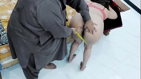 Desa Gawar, Tukang Jahit India Ngewe Cewek Bokong Gede Kayak Anjing, Keras Dan Kasar Gaya Doggy, Suara Hindi Romantis Bikin Muncrat