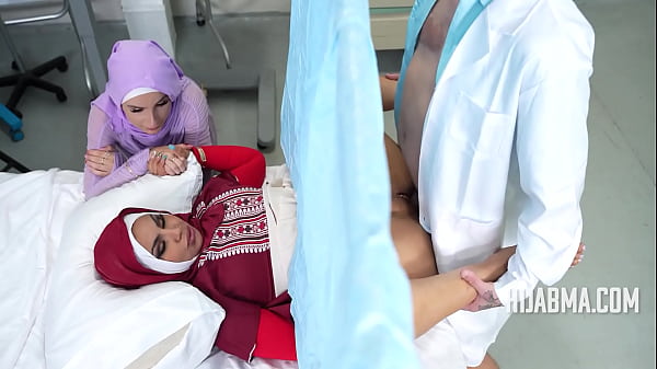Istriku Arab Biarin Dokter Hamilin Dia | Hijabma