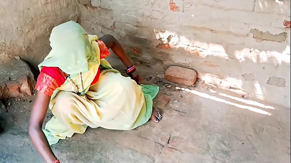 Desi Istri Kampung Pake Sari Seksi, Kontol Gede Keras Ngewe Anal Beneran, Dress Hot, Anal Full, Web Series Hindi.