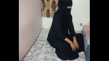 Gadis Bercadar Main Belakang Sama Sopir Pribadi, Rahasia Di Balik Jilbab Dan Setir.
