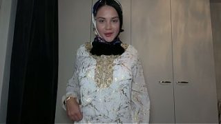 Pov – Ngewe Stepseksi Muslimah Berhijab, Romantis Tapi Penuh Nafsu