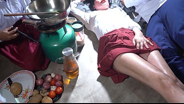 Dapur Xxx, Dapur India, Kakak Tiri Desi, Adik Tiri Desi—main Basah Di Dapur, Gerakan Panas Penuh Nafsu.