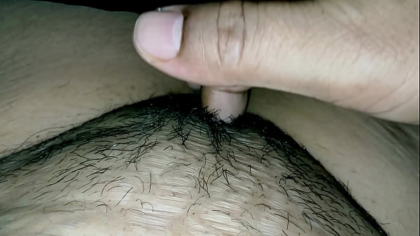 Ibu Tiri Montok Setuju Tidur Sekamar Sama Anak Tiri