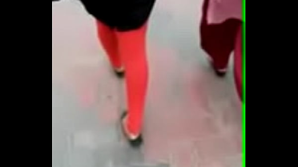Desi Cewek Bengali Ngesot Di Jalan, Sange Banget