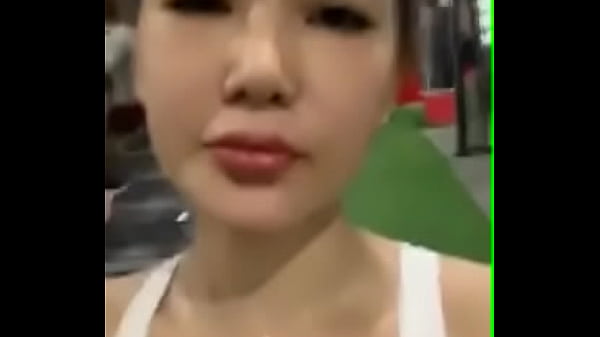 Cô Trang Live 2, Buat Lo Pada Tegang Semua, Goyang-goyang Bikin Makin Panas.