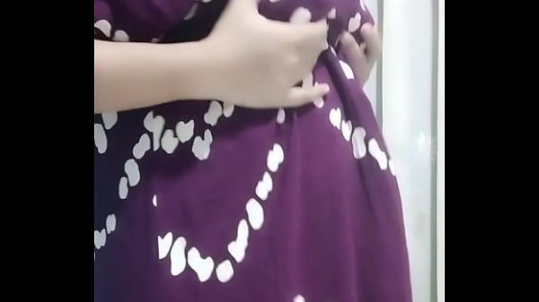Bu Guru Hijab Pamer Mempek Basah Siap Dimainin