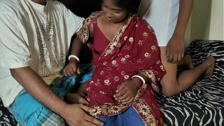 Bhabhi Manis Selingkuh Dari Suami, Digaruki Dua Adik Tiri Di Ranjang.