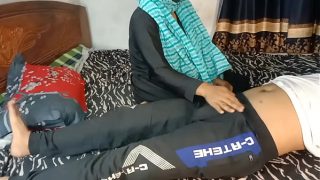 Aku Ngewe Temen Anak Tiri Yang Juga Murid Sekolah Anak Tiriku, Sialan Rasanya Enak Banget.