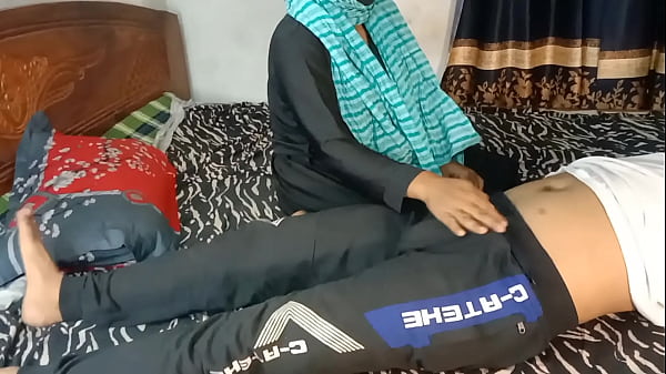 Aku Ngewe Temen Anak Tiri Yang Juga Murid Sekolah Anak Tiriku, Sialan Rasanya Enak Banget.