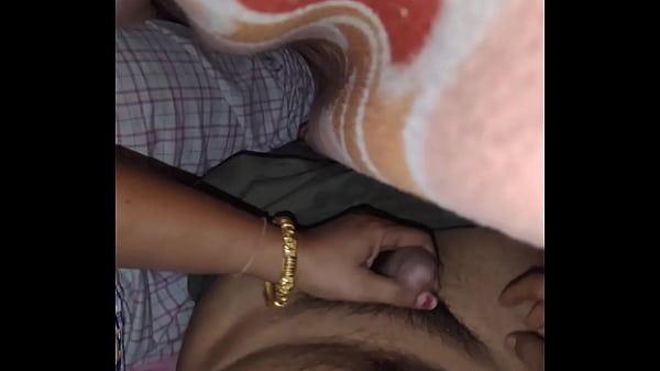 Maa Ke Saath Raat Ka Khel, Jab Har Pal Ho Jaaye Besharam.