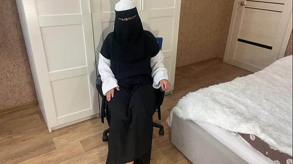 Tari Arab Sambil Mainin Memek Ketat Sampe Crot