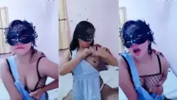 Cacha Pake Baju Jaring, Keliatan Banget Isi Dalemnya Bikin Pengen Ngeloyor.