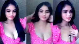 Kylie, Dua Tete Montok Nyembul Keluar Bikin Liur Netes.