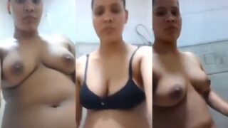 Seorang Wanita India Merekam Video Telanjangnya Untuk Kekasihnya