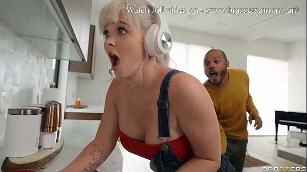 Tonton Video Seru Pacarku Yang Montok Main Anal Bareng Kay Carter & Delilah Day Di Brazzers, Streaming Penuh Dari Www.brazzers.promo/ana