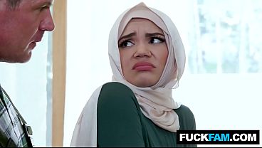 Ngentot Perdana Hijab Manis Bareng Tukang Ledeng Naudi Nala, Jason Sarcinelli