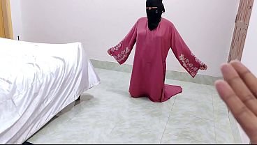 Panas Banget, Di Kamar Tidur Gue, Bokap Tiri Desi Lagi Digebukin Habis-habisan Sampe Meraung.