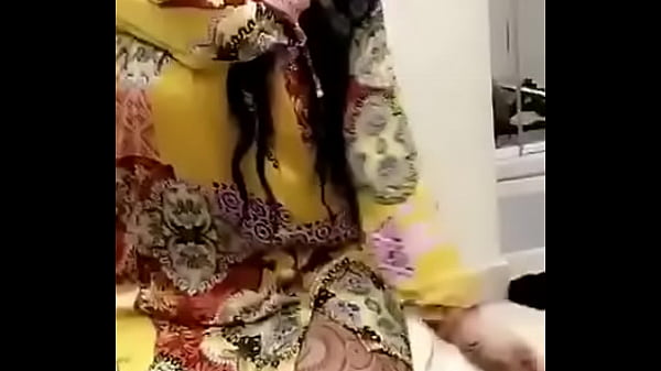 Desi 2, Siap Digoyang Lagi Malam Ini, Badan Panas Nunggu Sentuhan.