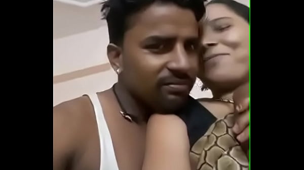 Mendesek Aunty Desi Dengan Susu Gede Bikin Makin Pengen