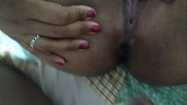 Ngompolin Kontol Sambil Nungguin Batang Lain Masuk