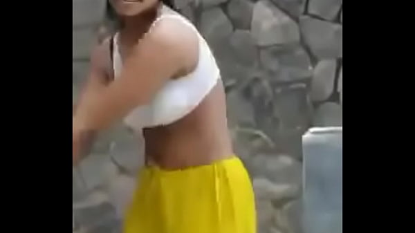 Tarian Panas Desi Bikin Makin Basah, Gerakan Bikin Nafsu Naik.