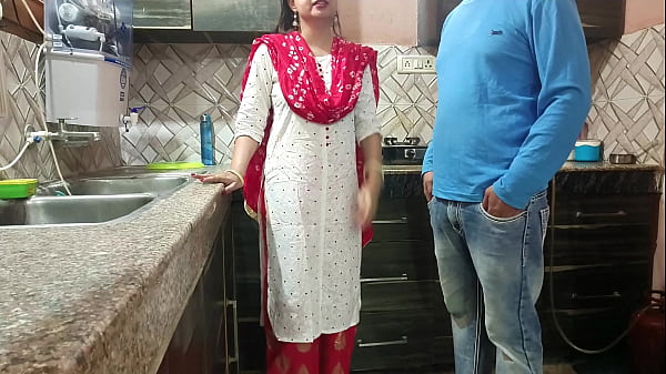 Desisaarabhabhi – Setelah Ngeliatin Memek Basahnya Yang Enak, Gue Makin Horny Dan Pengen Ngewe, Ibu Tiri Gue Emang Sange Berat Pake Audio Hindi.