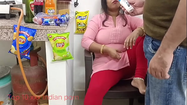Ibu Miskin Di Mumbai Digoda Penjual Toko Cabul, Pinjam Uang Pakai Bayar Dengan Tubuh, Audio Hindi Panas.